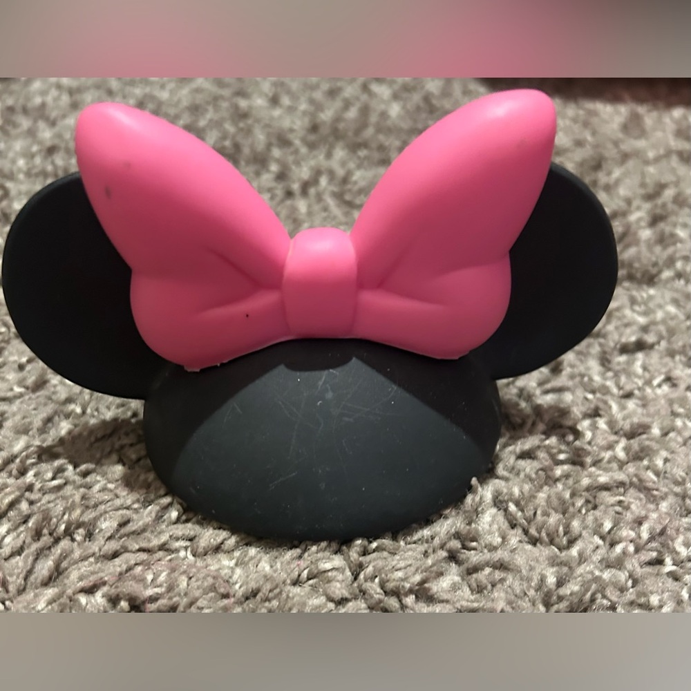 Minnie Mouse Phone Holder